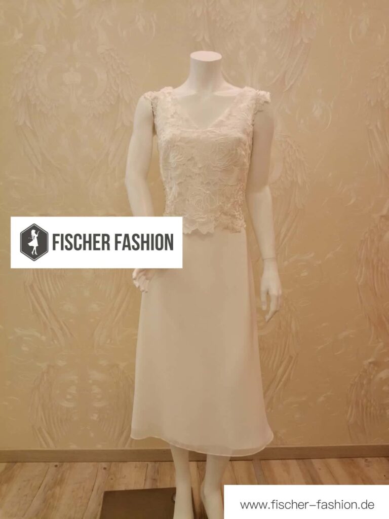 Ballkleider Modell 6 — Fischer Fashion Cham