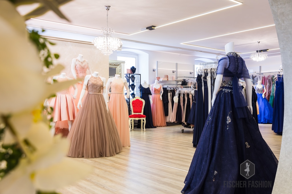 Fischer Fashion Innenbereich - Abendkleider